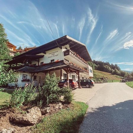 Fruehstueckspension Auer - Haus Kargl Шладминг Екстериор снимка