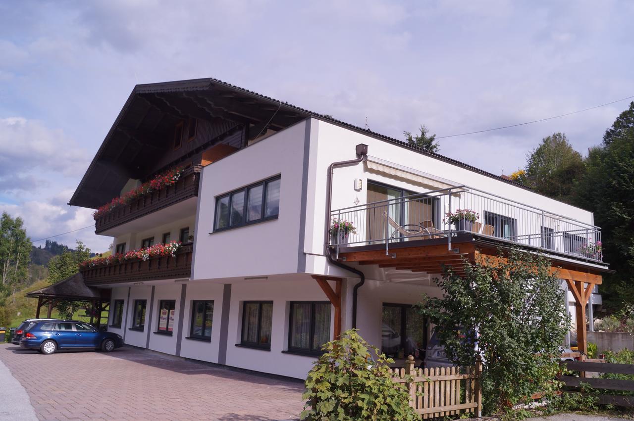 Fruehstueckspension Auer - Haus Kargl Шладминг Екстериор снимка