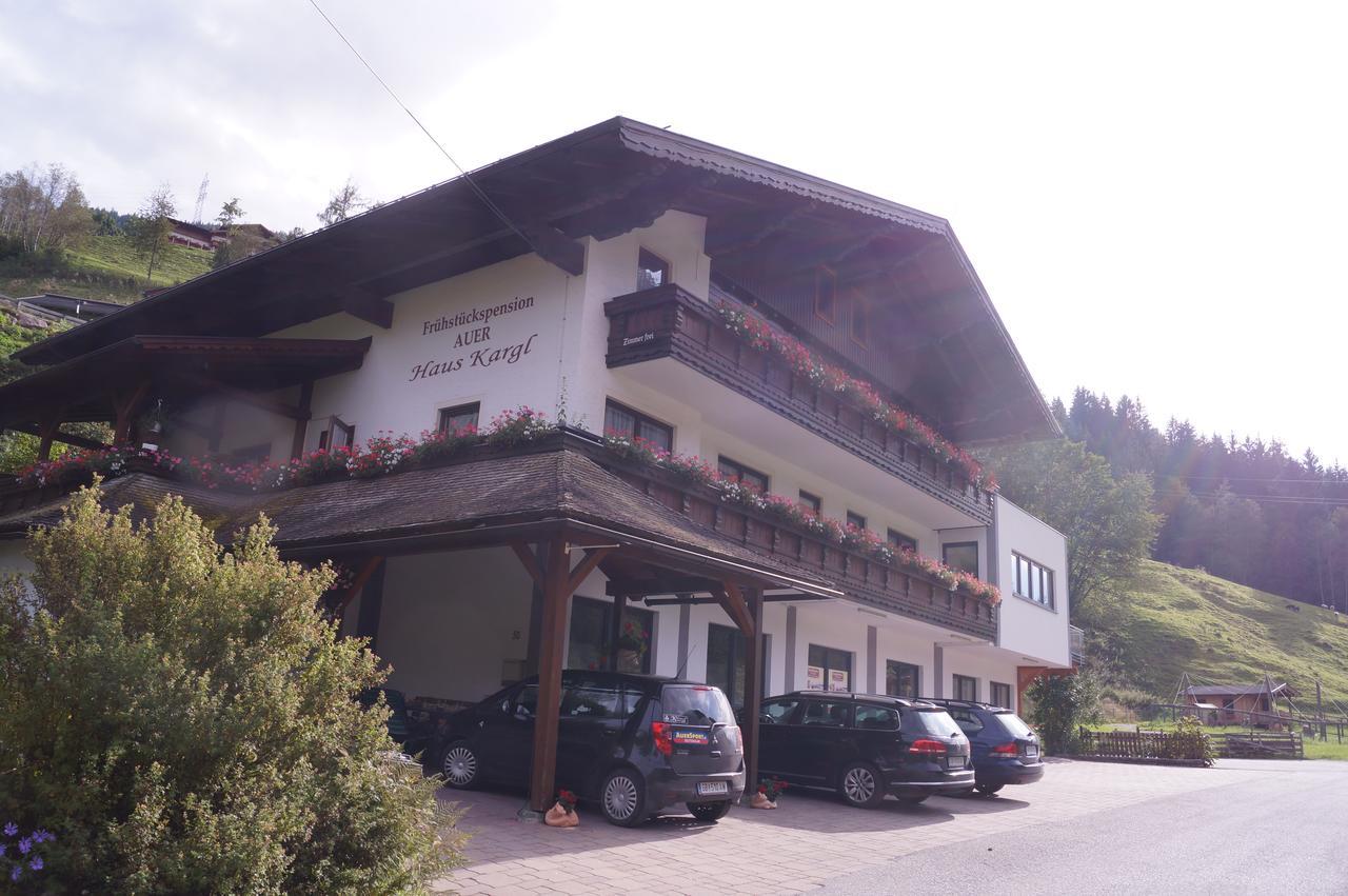 Fruehstueckspension Auer - Haus Kargl Шладминг Екстериор снимка