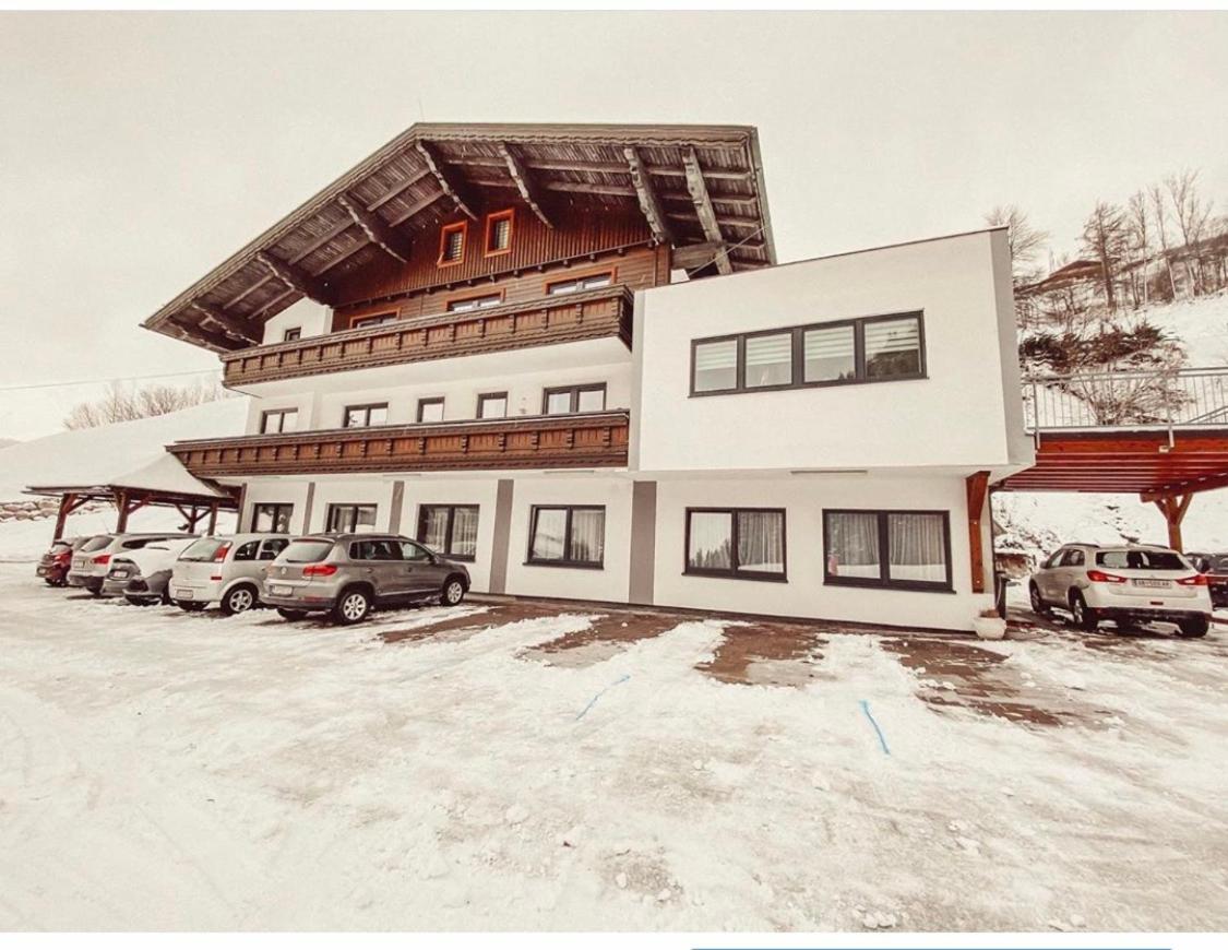 Fruehstueckspension Auer - Haus Kargl Шладминг Екстериор снимка